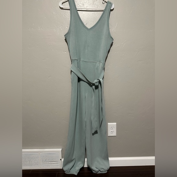 NWOT Lululemon Ease of it All V-Neck Jumpsuit Silver Blue Softstreme - Picture 2 of 4